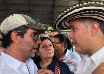 Contrato de medicamentos adjudicado por Duque genera polémica por posibles amarras hasta 2025