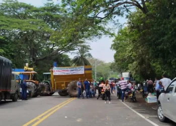 Vía Ibagué-Bogotá habilitada tras acuerdo parcial con arroceros