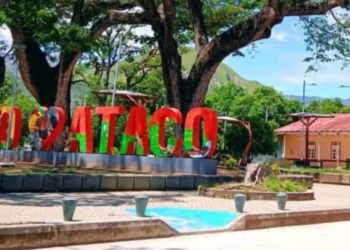 Comunidades rurales de Ataco rechazan incremento en tarifas de transporte