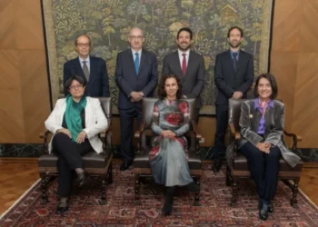 Nuevos codirectores del Banco de la República asumen con grandes retos para 2025