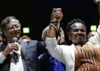Petro reconoce el papel de Francia Márquez en la construcción de paz
