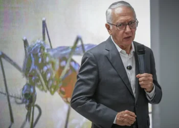 Ministro de Salud explota en visita a hospital de Puerto Gaitán y anuncia medidas urgentes