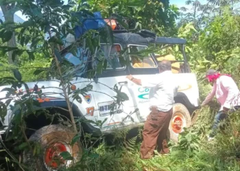 Tres heridos tras volcamiento de campero en zona rural de Chaparral, Tolima