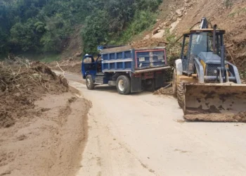 Avanzan obras de recuperación en la vĆa Manizales ā Fresno: paso controlado por puntos crĆticos en Caldas