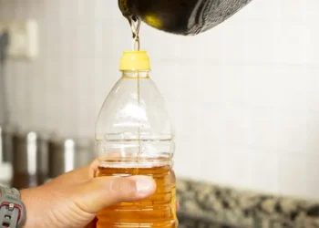 Recolectón de Aceite Usado del SENA busca salvar miles de litros de agua en Tolima