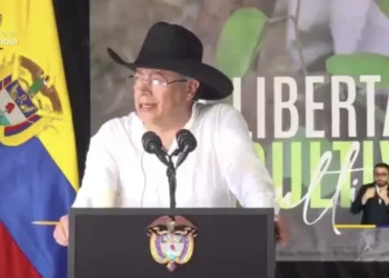 Consejo de Estado prohĆbe a Petro usar canales privados para consejos de ministros