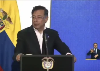 Petro confirma consulta popular y denuncia régimen corrupto