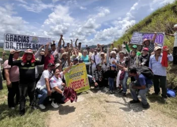 Pescadores de Honda reciben 416 hectƔreas tras promesa de Petro