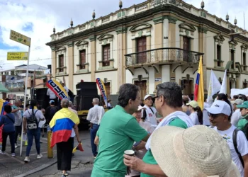 Multitudinarias marchas del 1 de mayo respaldan la consulta popular y la reforma laboral en Colombia