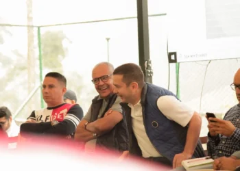 Senado hunde la Consulta Popular con maniobras que indignan al país