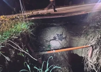 Cierre total en vía Armero-Cambao por daños estructurales tras intensas lluvias