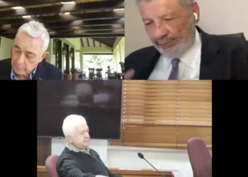 Mario Uribe desafĆa a Jaime Granados por compromiso pendiente en el juicio a Uribe