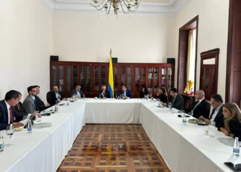 Oposición le da la espalda al gobierno tras atentado contra Miguel Uribe