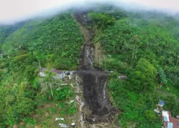 Creciente del río La Yuca deja 50 familias incomunicadas en El Líbano, Tolima