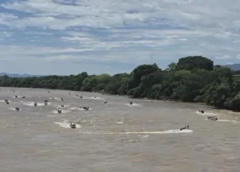 Color y tradición se tomaron el Río Magdalena con el Embarque de San Pedro y las Reinas en El Espinal