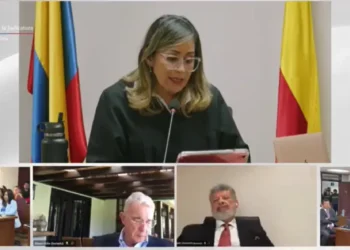 Jueza ratifica legalidad de interceptaciones y pruebas en caso contra Ćlvaro Uribe