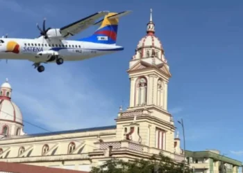 Chaparral reabre conexión aérea con Bogotá: SATENA aterriza con 19 pasajeros