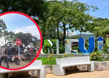 Conductores saturan la vía Guamo–San Luis para evitar bloqueos del paro arrocero en Coello