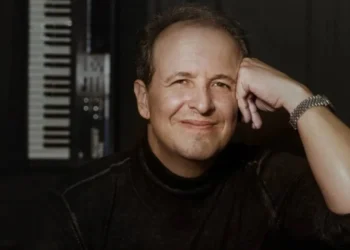 Julio Reyes Copello es el nuevo director del Ibagué Festival 2025, que tendrá beca internacional en Abbey Road