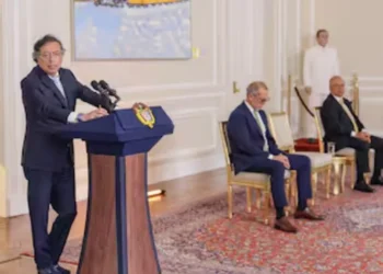 Petro baja el tono con Trump y defiende relación con EE.UU.: “No creo que estén en un golpe de Estado”