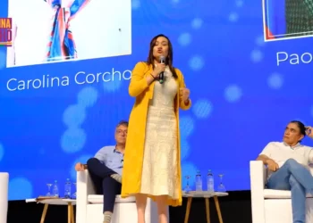 Carolina Corcho llama a diversificar relaciones comerciales y avanzar hacia una Colombia productiva