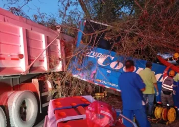 Tragedia en la vía Guamo–Saldaña: auxiliar muere tras violento choque