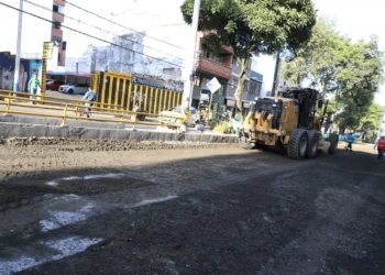 Ibagué inicia obras nocturnas en la carrera Quinta para agilizar rehabilitación vial