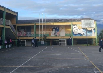 Juez da un mes a Educación del Tolima para enviar docentes y computadores a colegio de Herveo