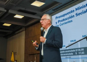 Gobierno asegura giros directos para fortalecer hospitales en todo el país