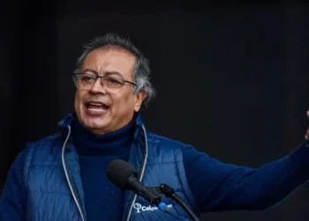 Petro arremete contra Trump y anuncia fin del TLC con Israel