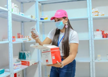 Estanterías vacías y demoras en entrega de medicamentos en Ibagué