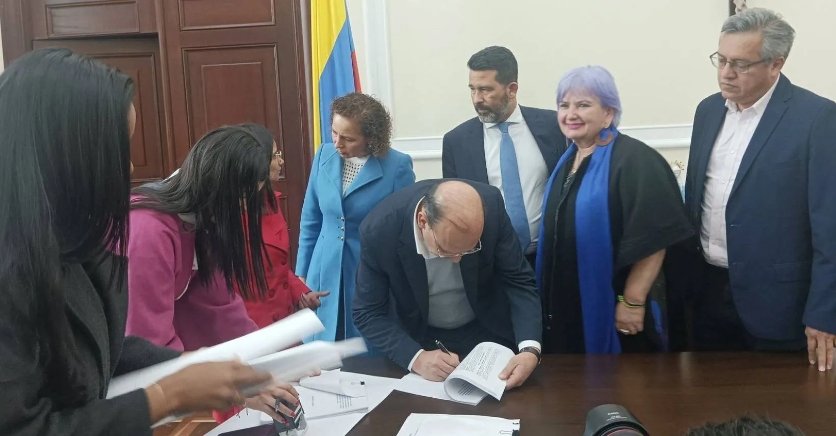 Reforma tributaria despierta críticas por su impacto en la clase media