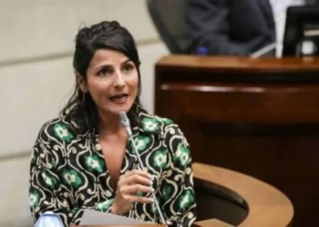 Gobierno y Tolima pactan mesa interinstitucional por el agua y contra la minería