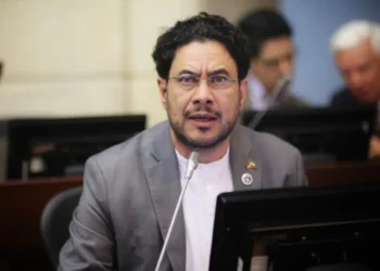 Iván Cepeda lidera intención de voto en la consulta presidencial del Pacto Histórico