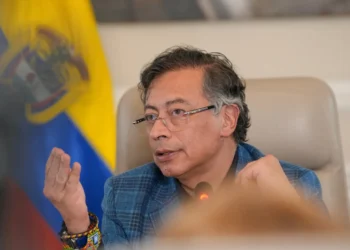 Petro anuncia recolección de firmas para impulsar una Asamblea Constituyente