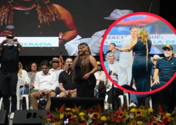 La caucana Yadi Campo deslumbró al presidente Petro con su voz en Ibagué