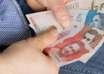 Debate en Colombia: salario mínimo 2026 podría subir más del 10%