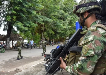 Defensoría cuestiona operación militar tras muerte de seis menores reclutados