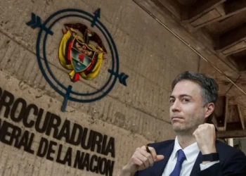 Procuraduría confirma sanción de inhabilidad de 6 meses a Daniel Quintero