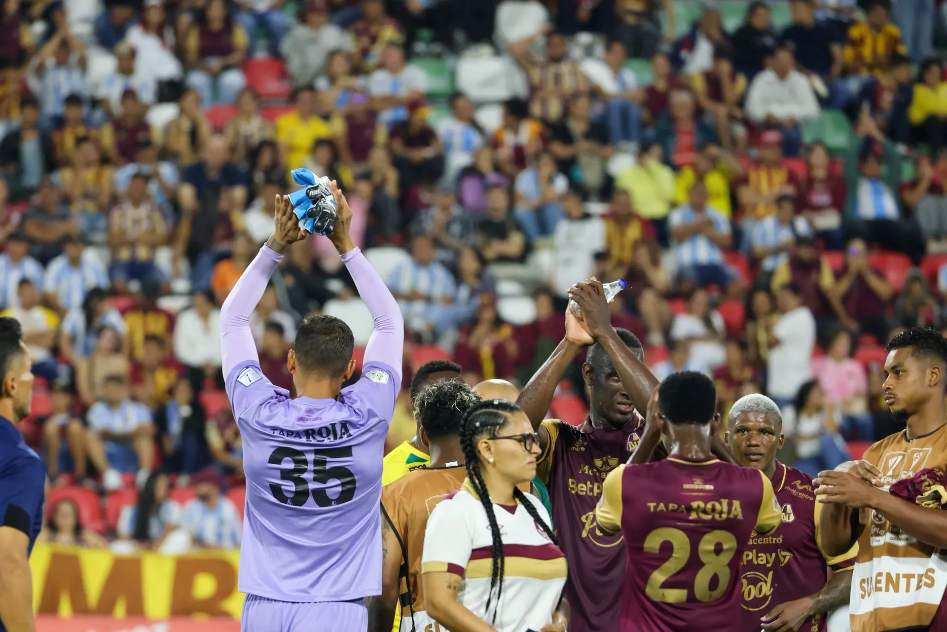 Tolima sigue líder, pero cede puntos en casa tras empate con Bucaramanga