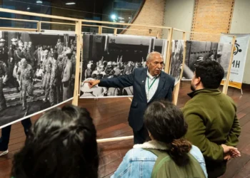 Exponen fotos inéditas de la toma del Palacio de Justicia tras casi 40 años