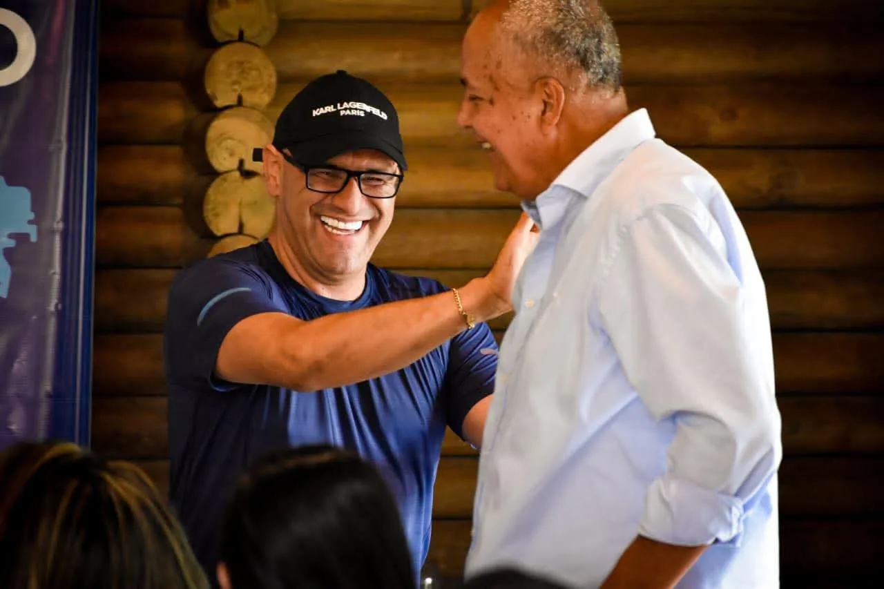 Gerardo Yepes abucheado por la comunidad de Venadillo por incumplimientos