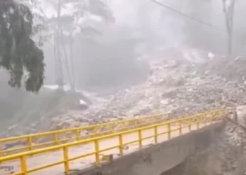 Emergencia en el Cañón del Combeima: Deslave bloquea puente Villa Restrepo-Juntas