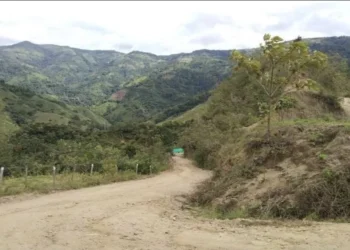 Ciudadano interpone acción popular para exigir pavimentación de la vía Anzoátegui–San Bernardo
