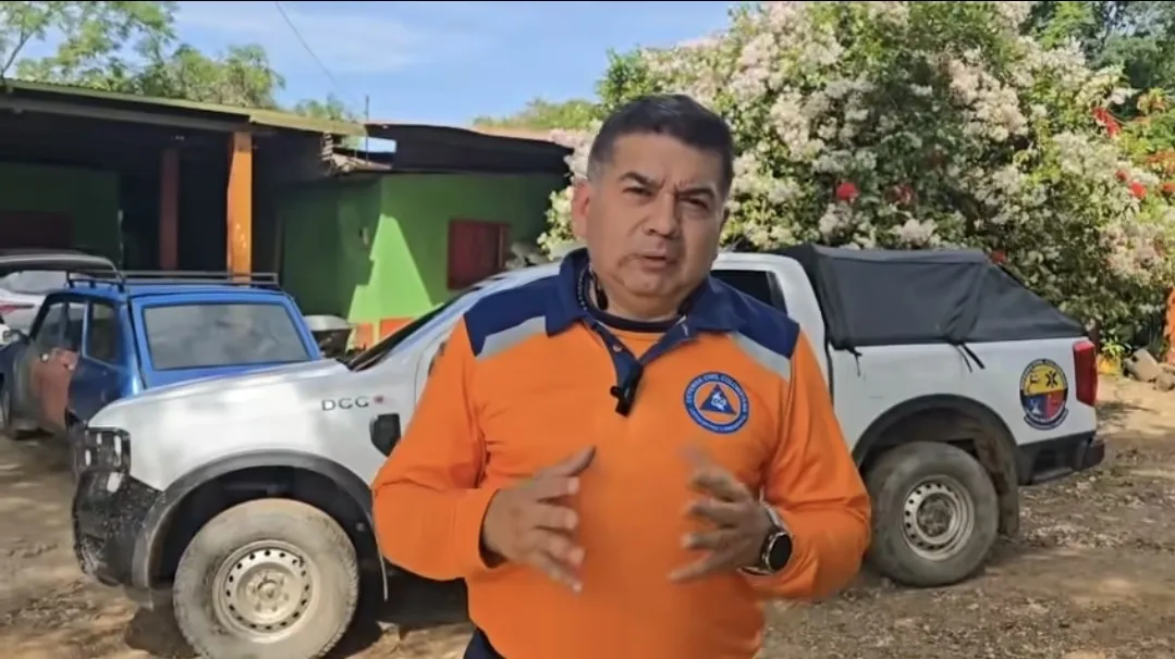 Luchan contra la montaña para recuperar cuerpo de joven muerto en accidente de rápel