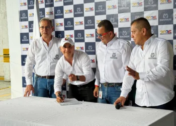 Luan Mendoza oficializa su aspiración por la curul de paz