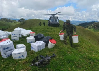 Avanza operación aérea para asistir a familias incomunicadas en Villahermosa