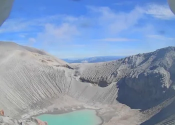 Volcán Puracé mantiene alerta Naranja