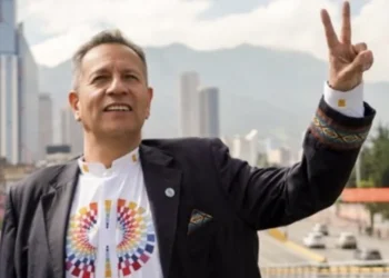 Candidato al Senado Pérez Casas lidera cumbre con candidatos a la Cámara en el Tolima