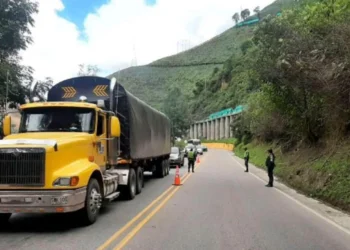 APP GICA realiza demarcación vial hoy en la Ruta 4003 “Armenia‑Ibagué”